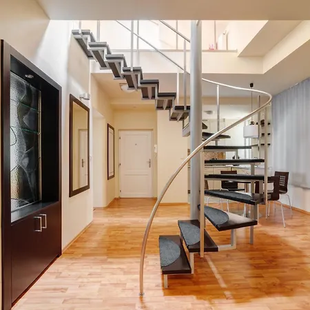 Huge Two Floor On The Park Colonnade, 160 Sqm Karlovy Vary