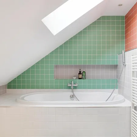 Huge Two Floor On The Park Colonnade, 160 Sqm *