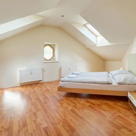 Huge Two Floor On The Park Colonnade, 160 Sqm Apartment