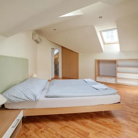 Appartement Huge Two Floor On The Park Colonnade, 160 Sqm Karlovy Vary